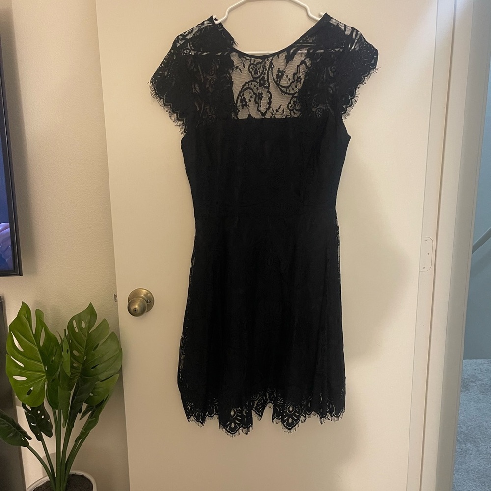 BB DAKOTA Black lace dress SIZE 8